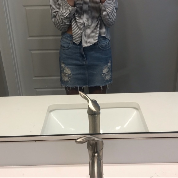 Denim skirt - Picture 1 of 3